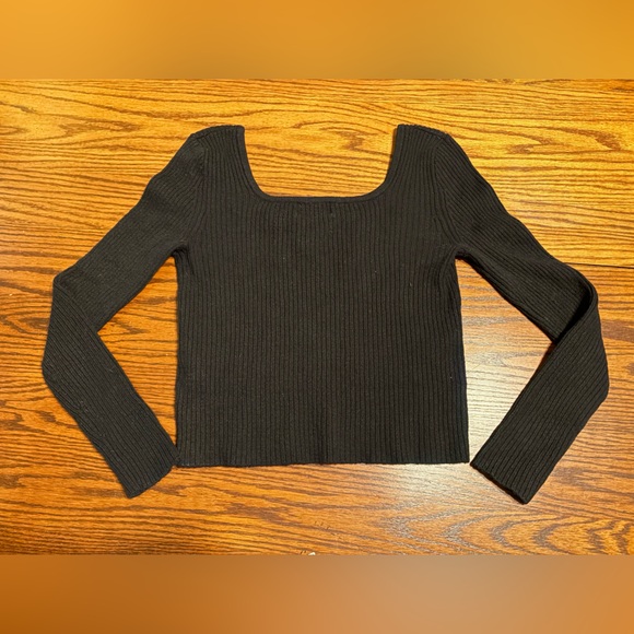 Old Navy Ribbed Top - Picture 2 of 4